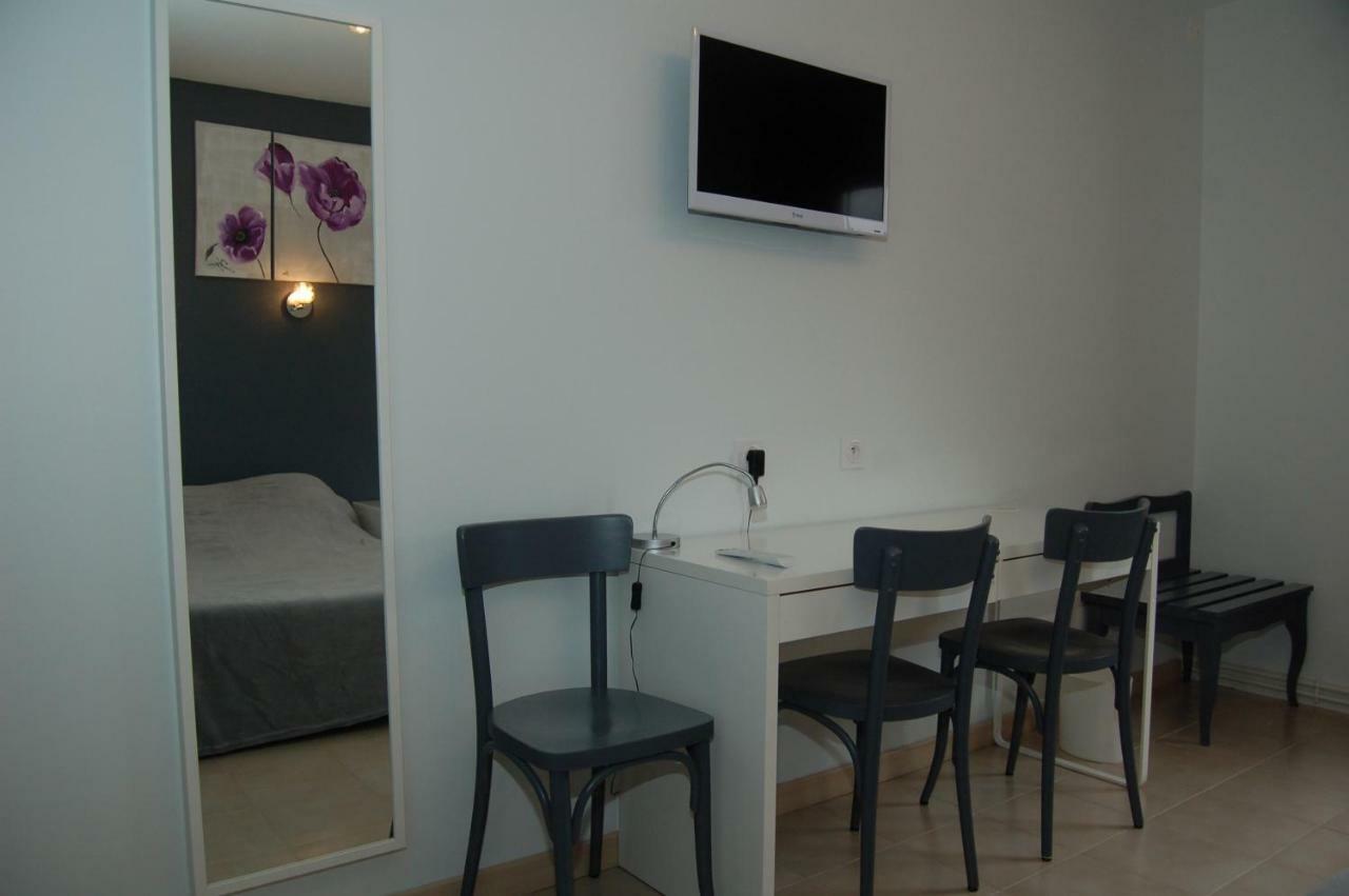 Le Relais Des Primeurs Logis Hotel Taule Exterior photo